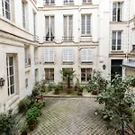 Nochichi-collections - Louvre Апартаменты