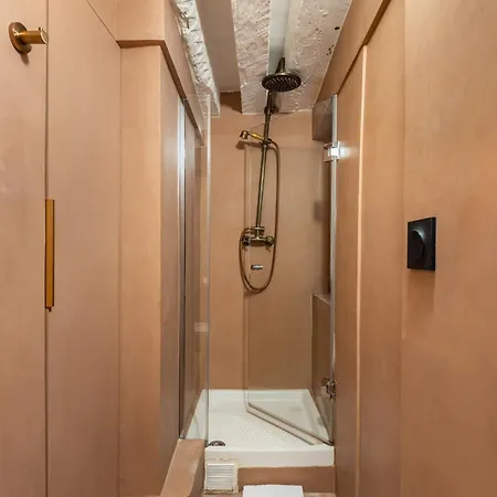 Nochichi-collections - Louvre Apartman Párizs