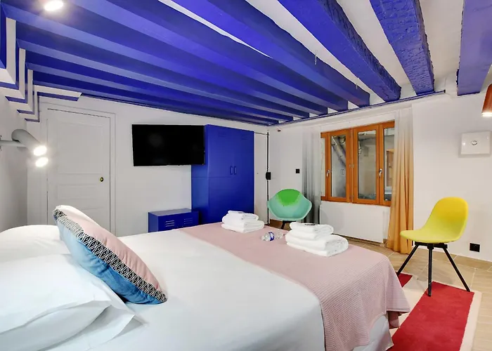 Апартаменты Nochichi-collections - Louvre